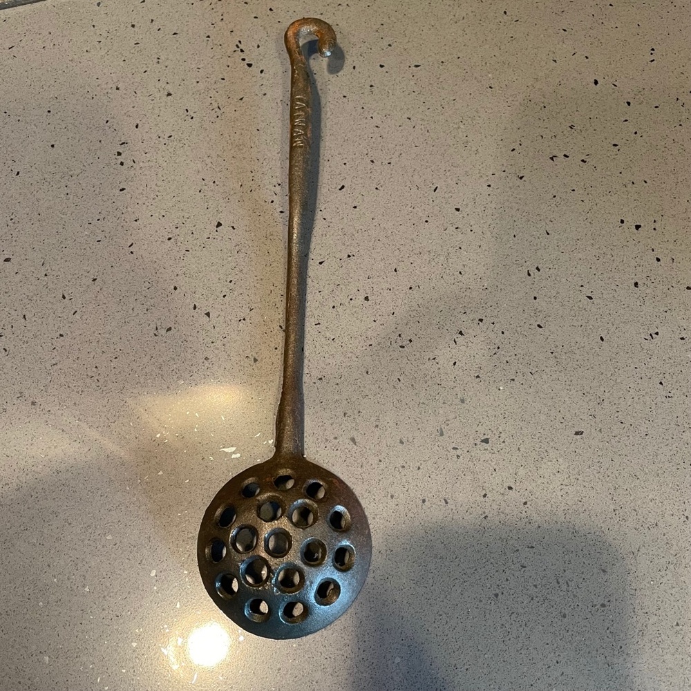 Vintage hanging utensil wall decoration - Picture 7 of 9